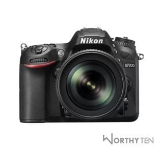 Nikon D7200 With 18-105mm Lens